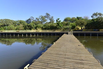 Fototapeta premium Piękny widok na Deck Sul Park w Brasilii w Brazylii