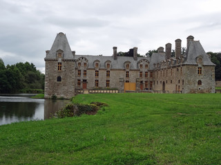 château le Rocher Portail