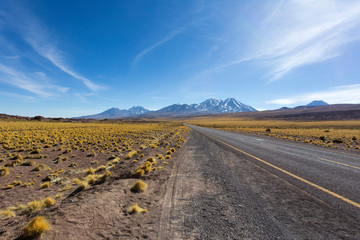 Naklejka premium Beautiful street view in andes