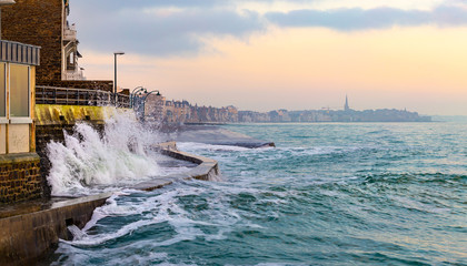 High tide in Saint-Malo