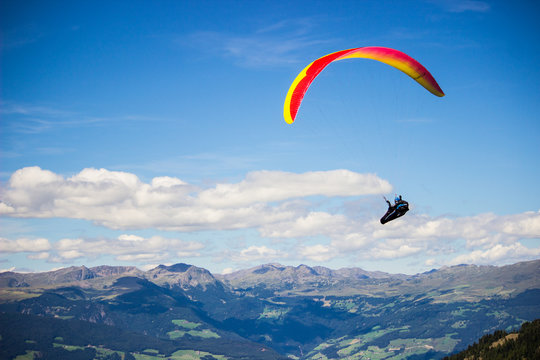 Parapendio in montagna
