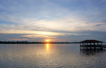 Fototapeta na wymiar sunset on lake, sunset, water, sea, sky, sun, lake, landscape, clouds, sunrise, nature, evening, reflection, horizon, dusk, cloud, red, beautiful, light, calm