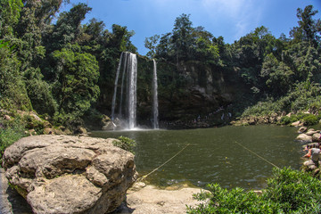 Obraz premium The beautiful Misol-Ha Waterfalls, photo from the other side of the lake. Chiapas, Mexico
