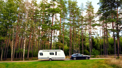 Camping Urlaub in Schweden mit dem Wohnwagen und Fahrrädern