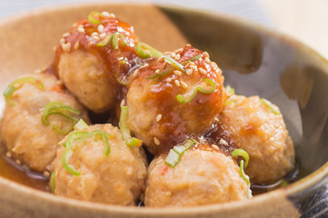 味噌ダレ肉団子