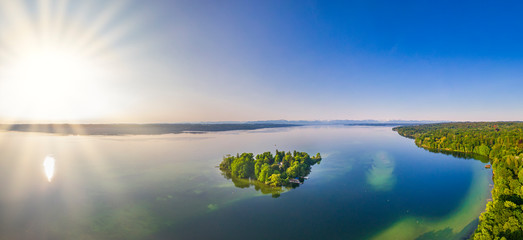 Insel Im Starnberger See, Bayern, Deutschland