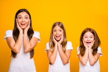 Funny three sister ladies listening unexpected great novelty wear casual outfit isolated yellow background