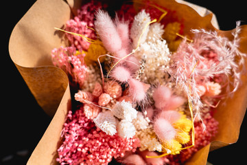 bouquet de fleurs séchées