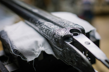 Engraved gun barrel