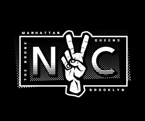 Fototapeta premium T-shirt Printing design. NYC emblem. New York, Manhattan, Brooklyn, Queens the Bronx. Vector illustration.