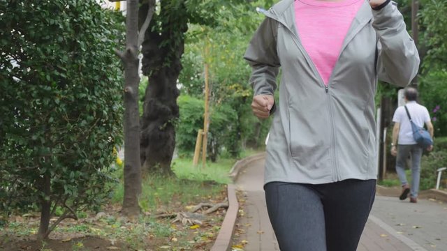ウォーキング・女性