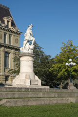 Fototapeta na wymiar Statue of William Tell in Lausanne, Switzerland