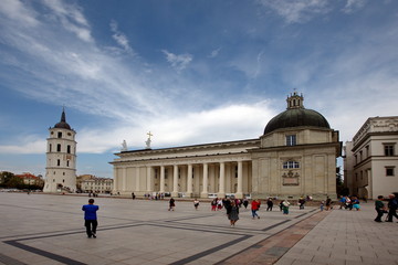 Stanislaus Kathedrale und Glockenturm in Vilnius