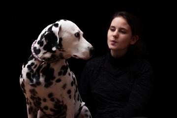 adolescente, mascota, gato, perro, dalmata, dalmatian, hembra, macho, niña, complicidad, amistad,...