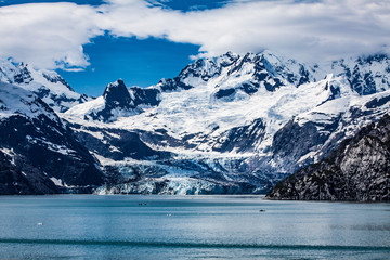 Fototapeta na wymiar Alaska Glacier in Glacier Bay National Park