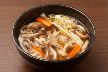 きのこうどん