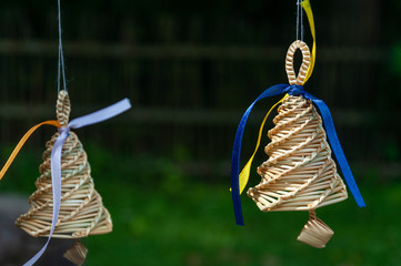 Straw bells