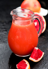 Grapefruit Juice (freshly squeezed, selective focus)