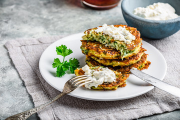 Zucchini parmesan pancakes with dip