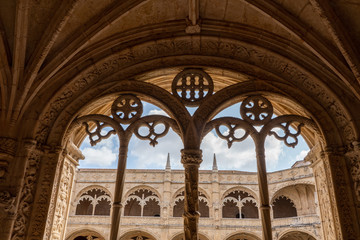 Obraz premium Detail of the magnificent carvings in the windows and cloisters inside the Monastery of Jeronimos in Belem