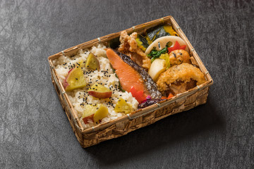 典型的な和食(弁当) Japanese style famous lunch box (bento)