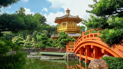 Fototapeta na wymiar bridge and pavillion at nan lian garden in hong kong