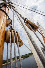 Rigg einer 12mr-Yacht, Detail © martinseb
