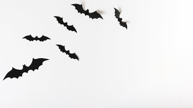 Set of paper bats
