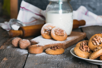gingerbread cookies with nuts