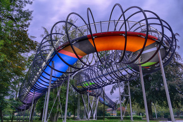 Brücke in einem Park am Kanal Oberhausen