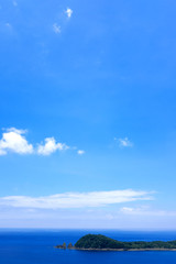 青空と海と半島