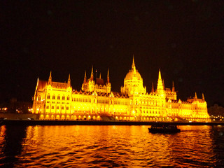 the castle in prague at night