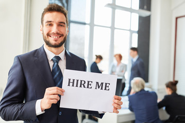 Junger Business Mann als Job Bewerber