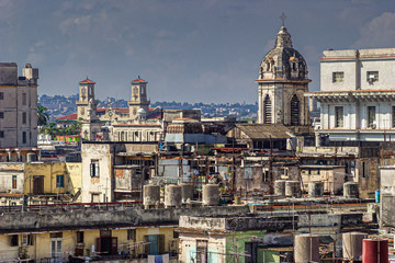 Fototapeta na wymiar Looking over the rooftops of Havana, Cuba