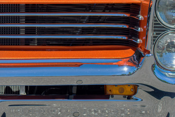 Obraz premium Orange Vintage Car Grill