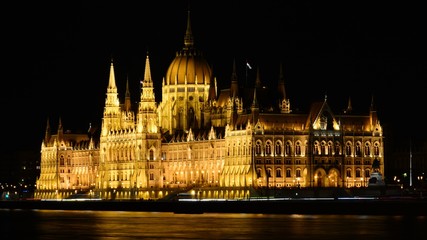 Fototapeta na wymiar Budapest night, parliament