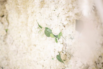 White wedding flowers and wedding decorations
