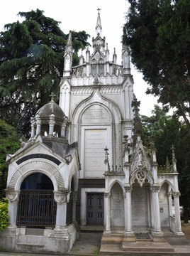 Pömpöse Grabmale auf dem Cimitero Monumentale