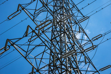 Transmission tower