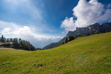 Fototapeta na wymiar Rofangebirge, Tirol / Österreich