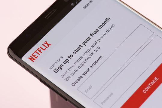 Sign up to netflix service