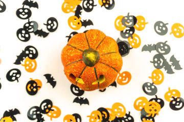 Obraz premium Halloween decoration concept, little jack-o-lantern pumpkins overhead isolated