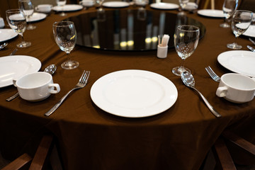 clean and Beautiful table set