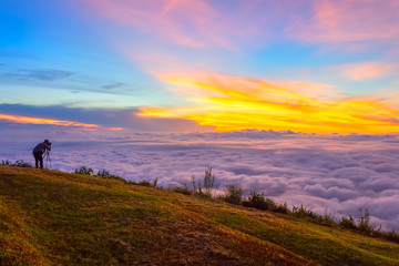 Naklejka na ściany i meble Beautiful Sunrise and mist at Phu Tubberk, Phetchabun Province, Thailand.