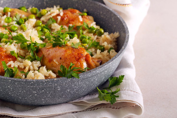 Chicken drumsticks with rice and peas