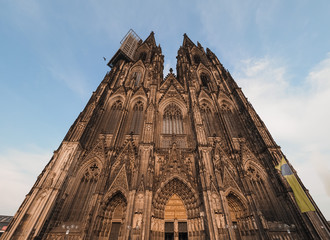 Fototapeta na wymiar St Peter Cathedral in Koeln