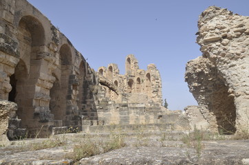 Fototapeta na wymiar El Jam ancient Amphitheatre. The biggest Roman amphitheater in Tunisia, Africa.