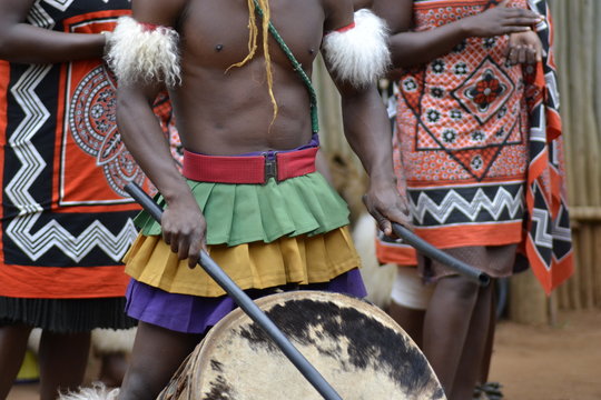 DANZE SWAZI, MANTENGA CULTURAL VILLAGE, SWAZILAND