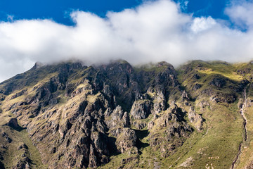 Mountains behind   Ollantaytambo square