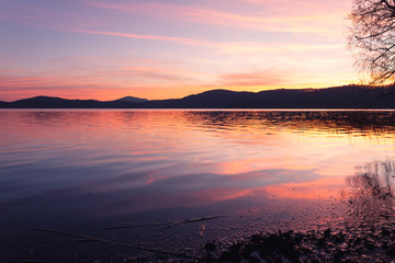 Obraz premium Sunset at the lake 4